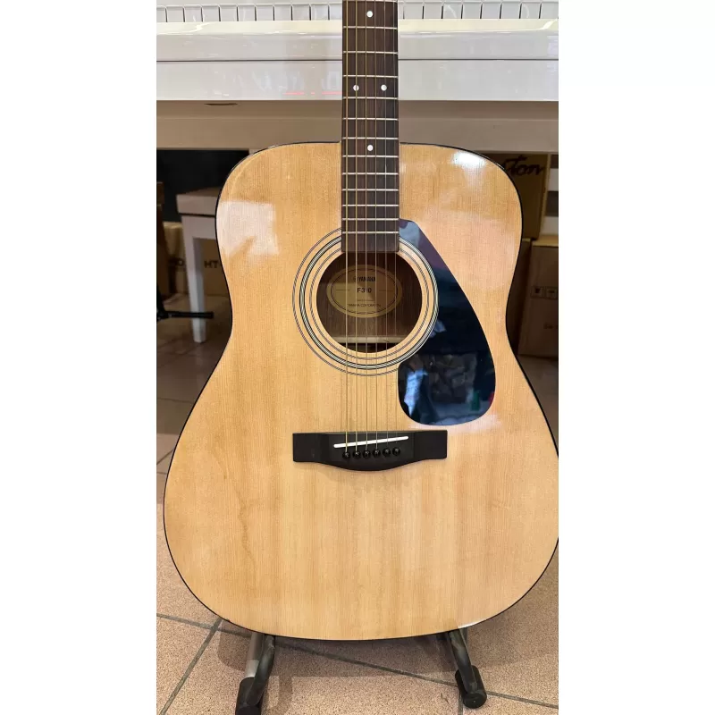 Yamaha F310 Akustik Gitar (teşhir)