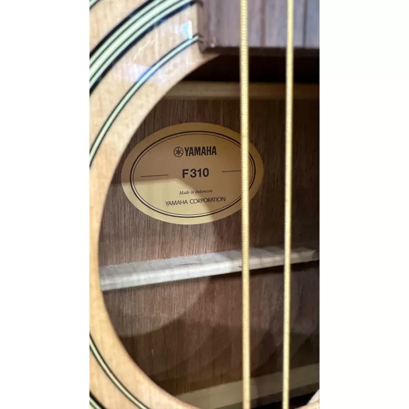 Yamaha F310 Akustik Gitar (teşhir)